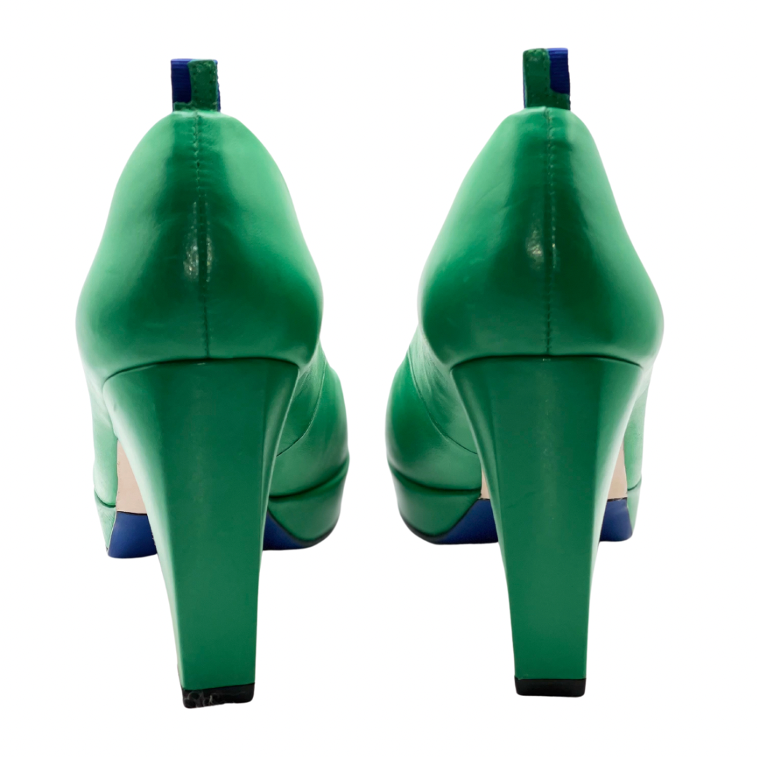 Green pumps size hot sale 11
