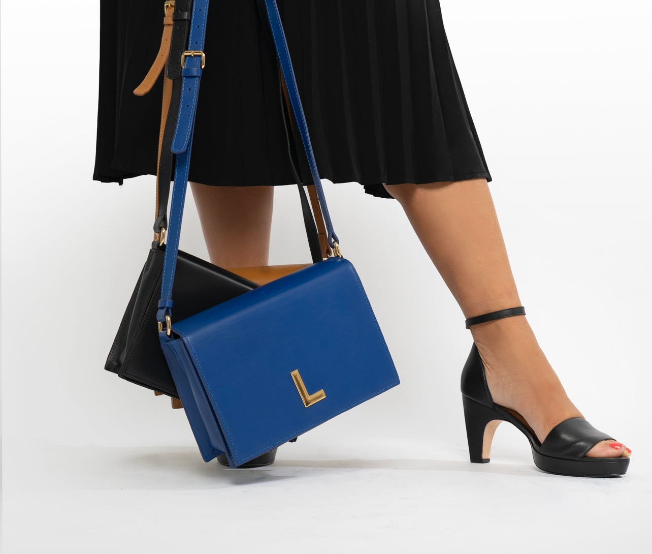 dr LIZA shoulder bag | ROYAL BLUE